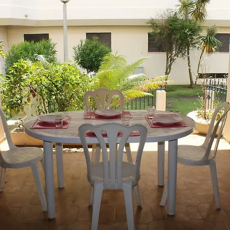 Dona Ana's Beach Apartamento *